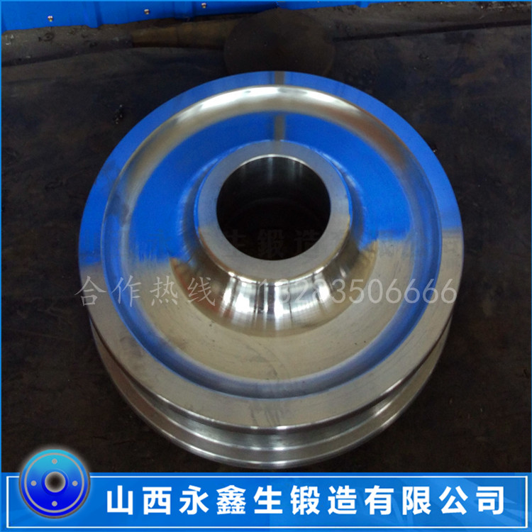 雙跨鏈斗卸車(chē)機(jī)車(chē)輪鍛件